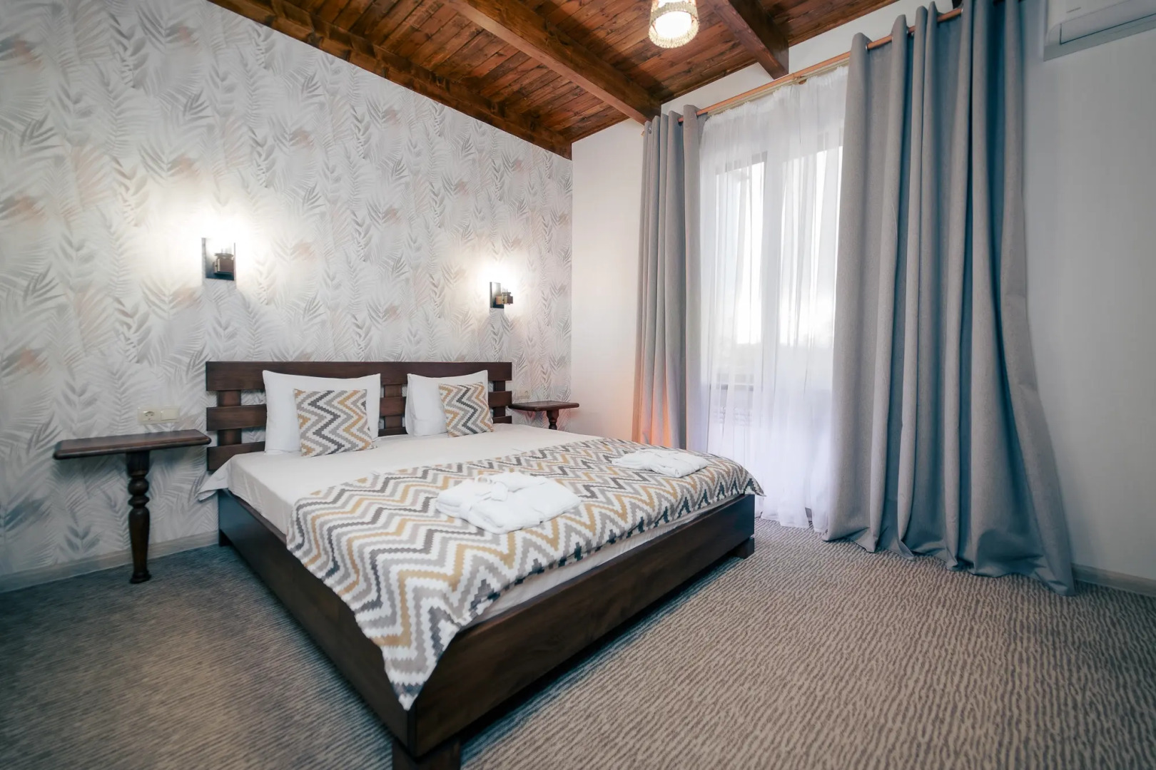 Отель Маринус