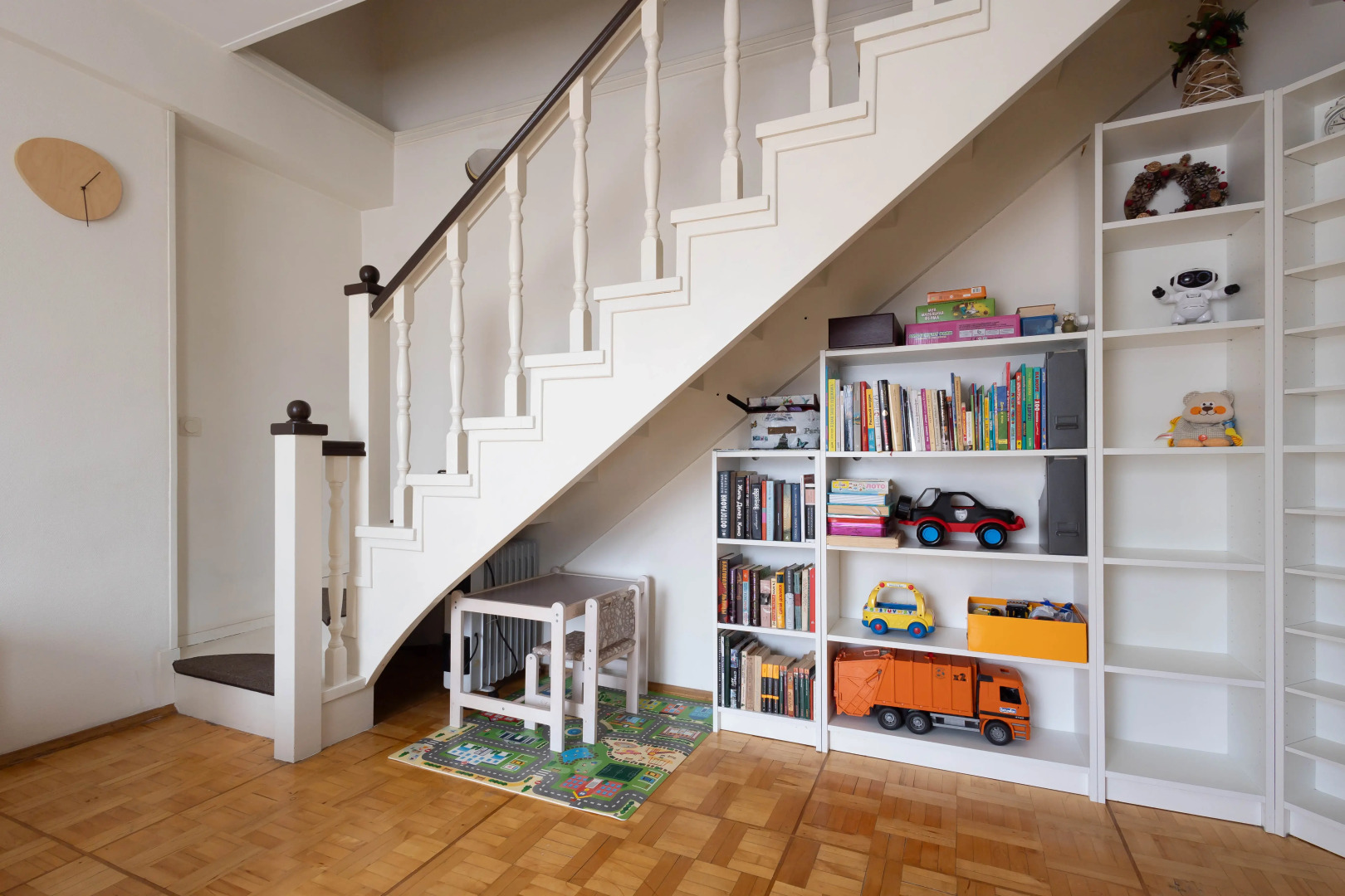 Квартира двухэтажная трешка с мансардой у метро Войковская. Гостемания