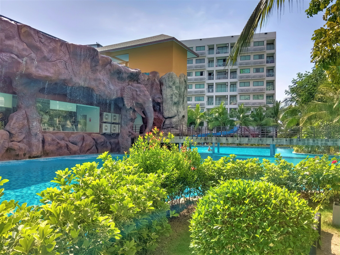 Апартаменты Laguna Beach Resort 3 The Maldives