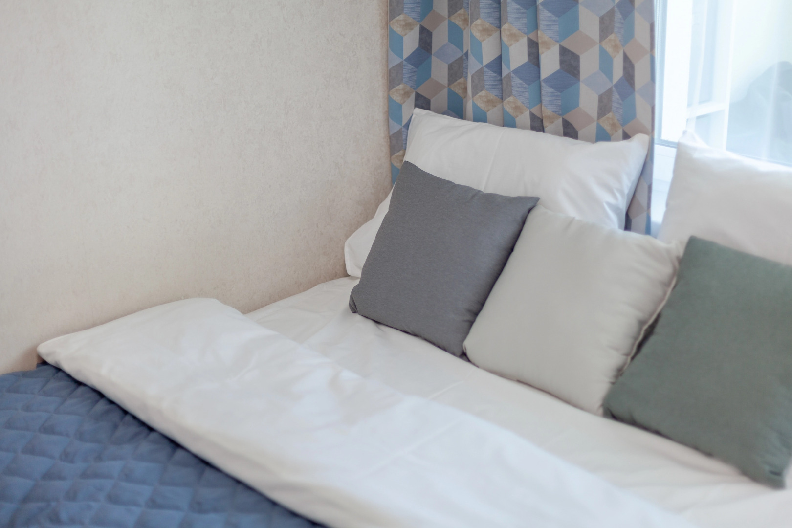 Апартаменты RentPlaza на Губернаторской