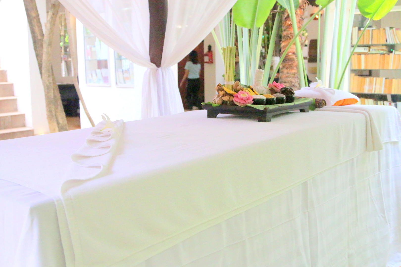 Отель Golden Banana Residence