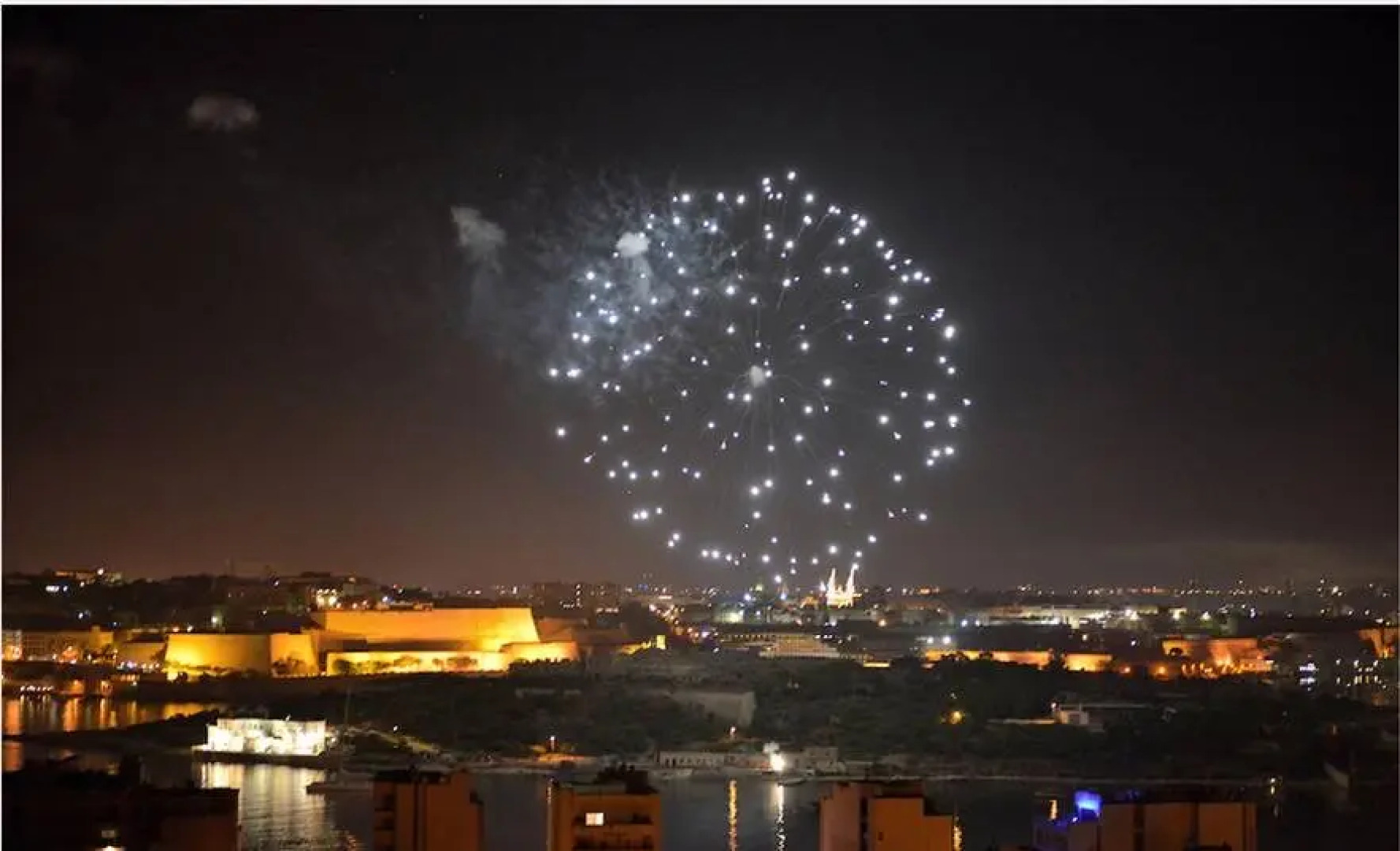 Отель AX The Palace