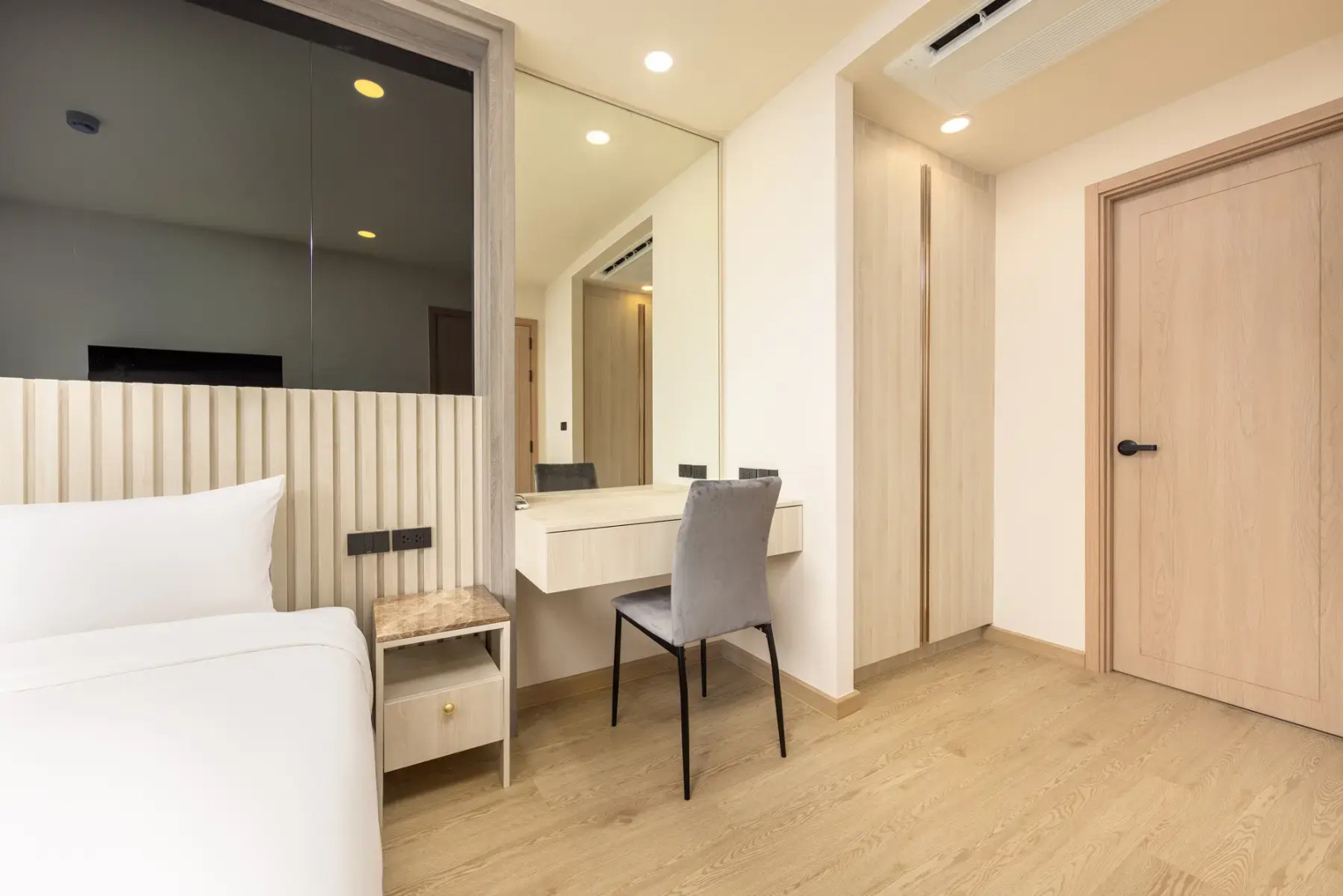 Apartment Ozone condo by TropicLook