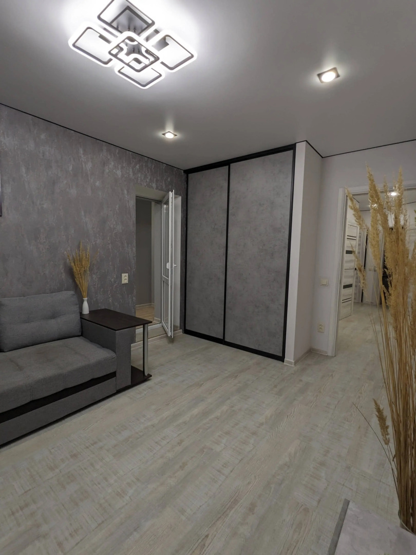 Квартира шикарная двухкомнатная в жд округе