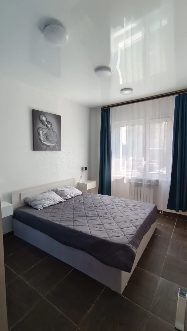 Квартира с Отдельным Входом на Полиграфистов