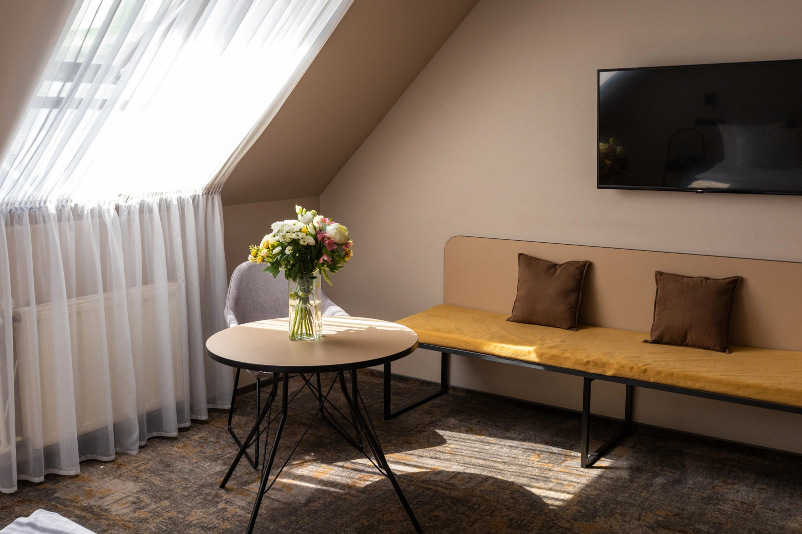 Отель Тесла