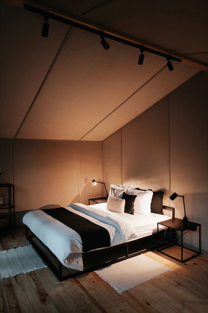 Поляна Глэмпинг, 1-я линия моря (12+)