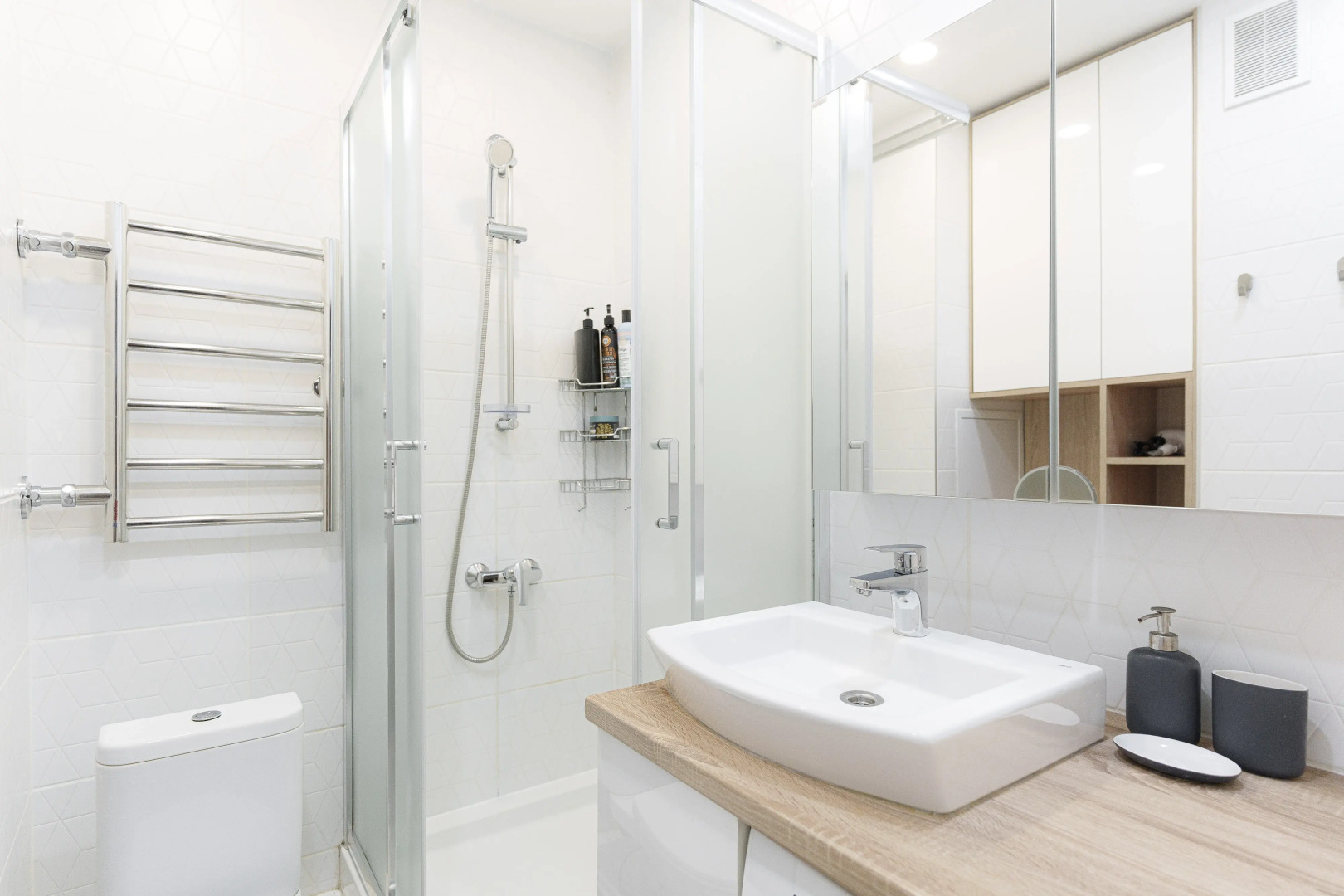 Апартаменты в районе Новая Боровая рядом с ТЦ Dana Mall