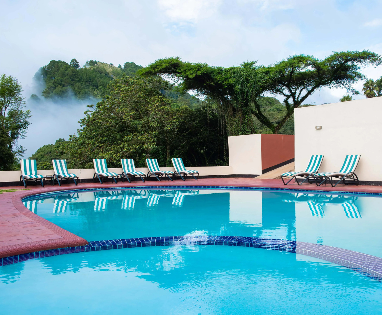 Отель Sunbird Ku Chawe