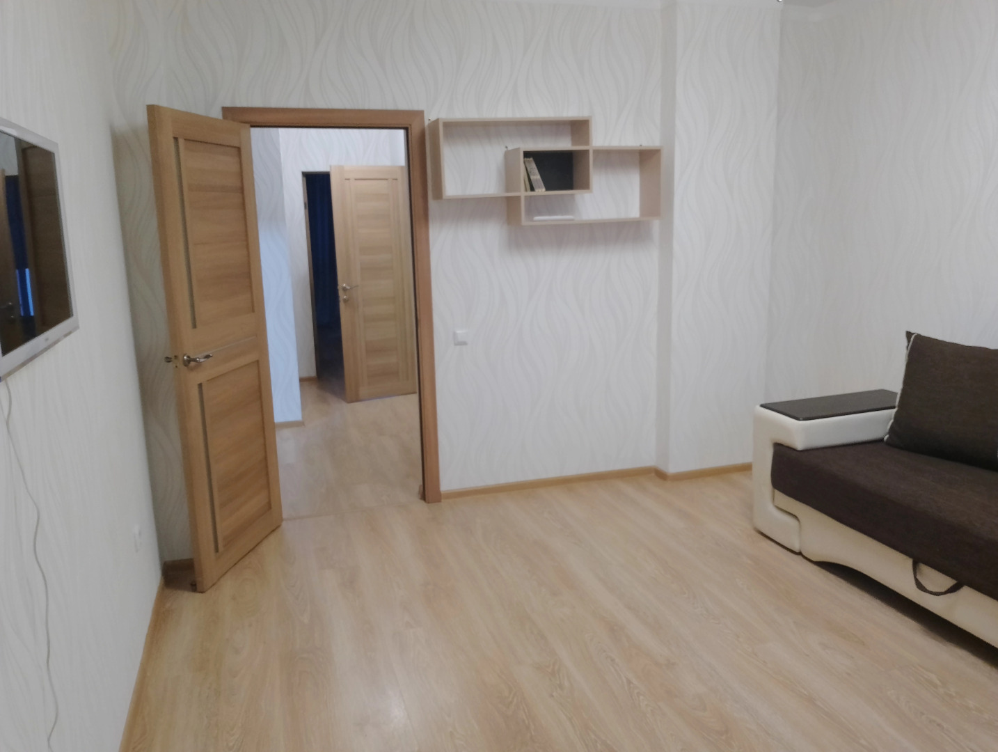 Апартаменты Двухкомнатная на улице Республике 67