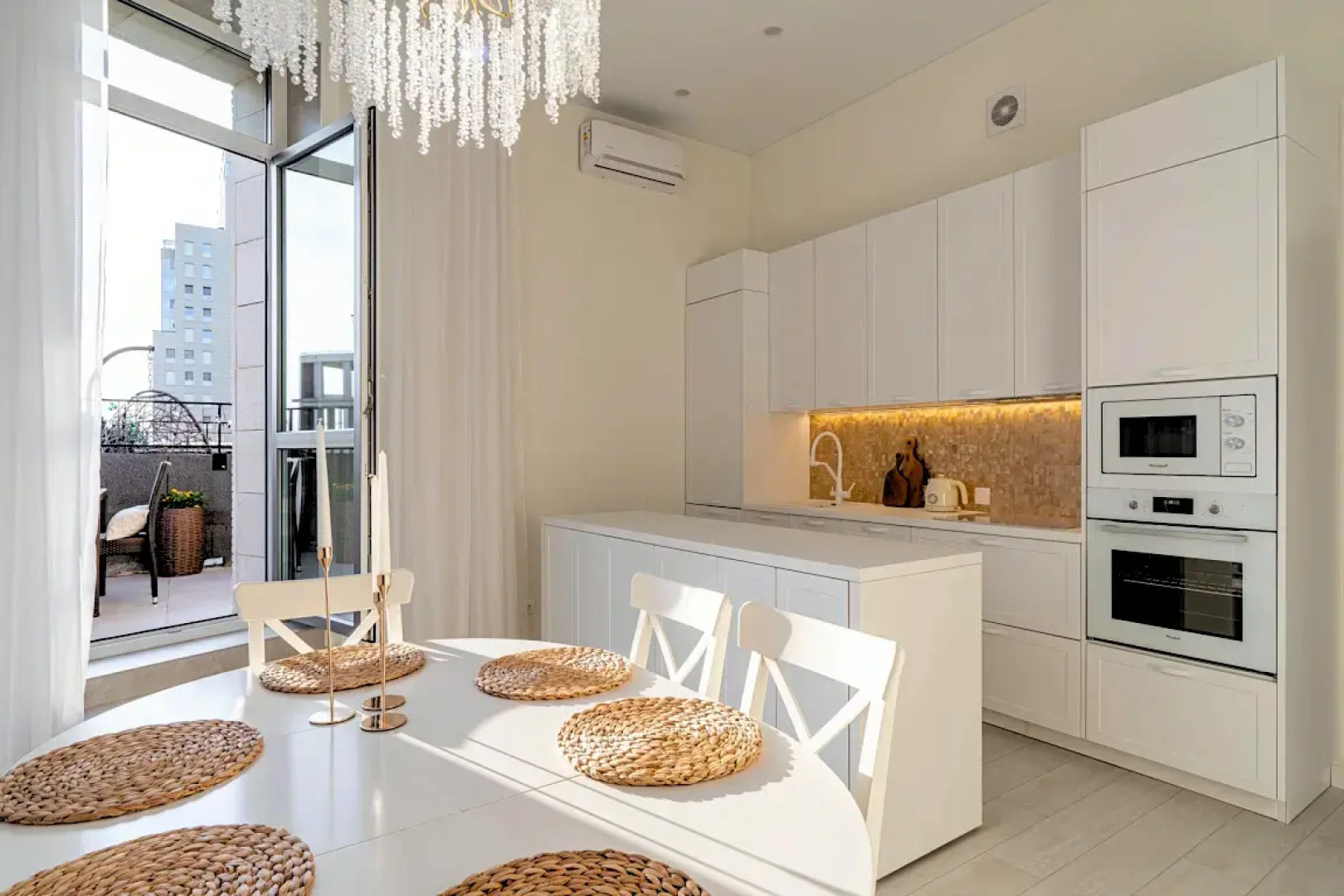 Квартира Хризантема