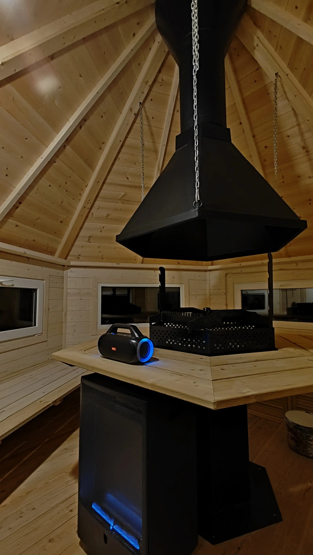 Частный дом Lux 130 кв.м в сосновом лесу на берегу озера в Рощино