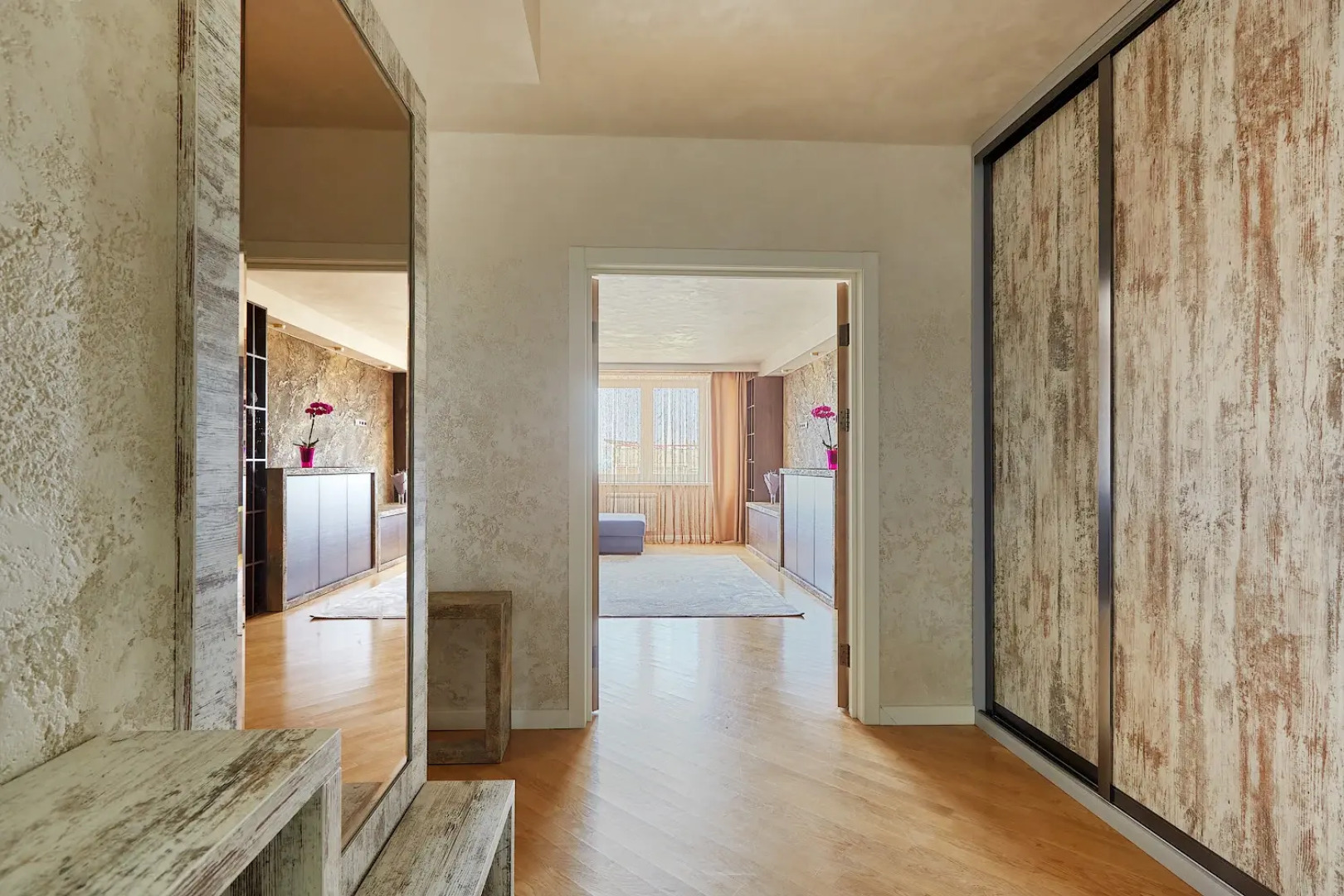 Апартаменты LUX Apart Minsk