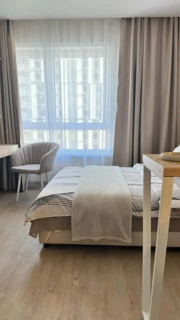 Апартаменты Шикарная студия у Жд Вокзала и ЛеманаПРО