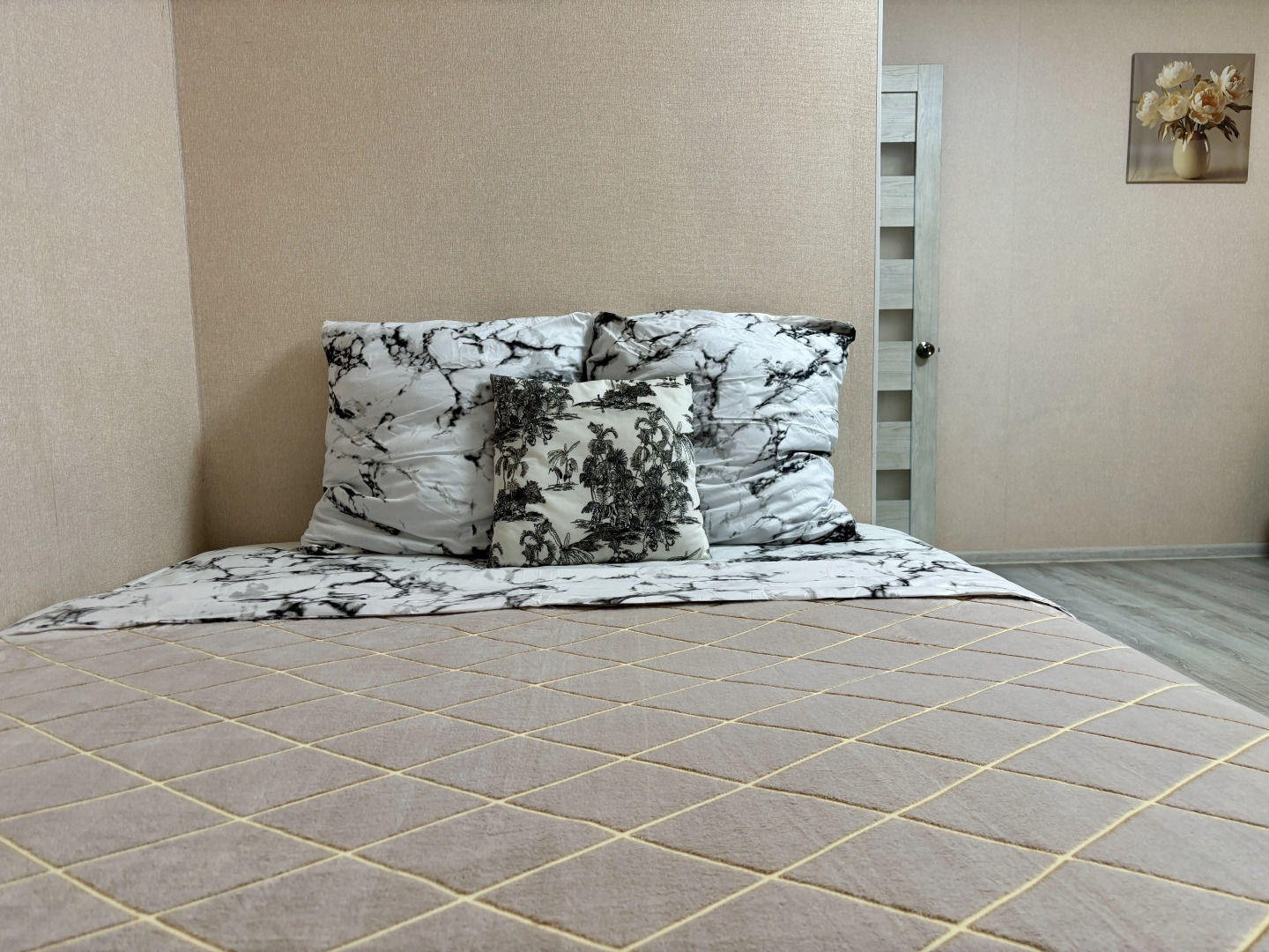 Квартира с Балконом на Теннисной 47/2