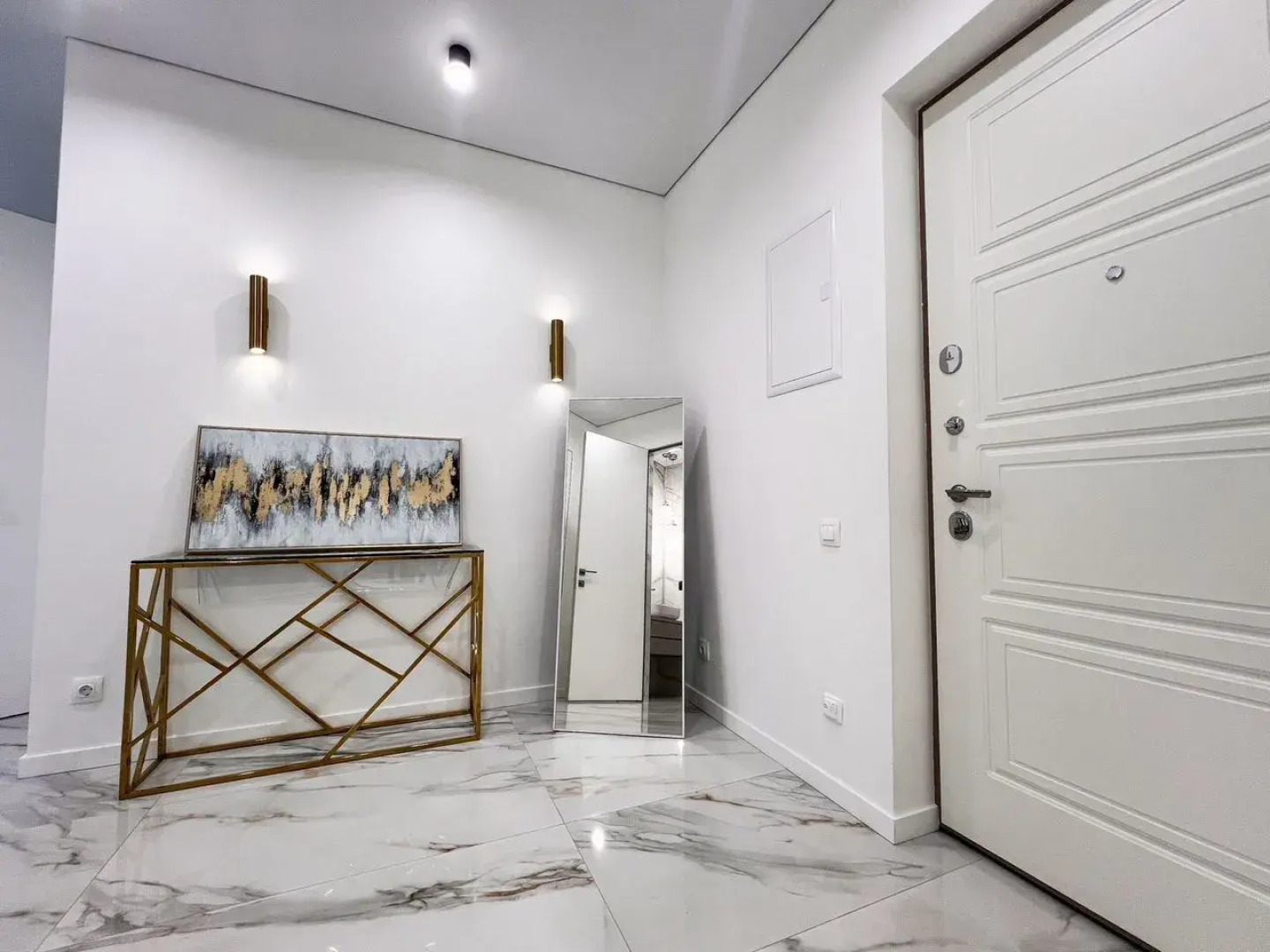 Квартира Дизайнерская Евро 2ка Sunvilles в Савин Хаус