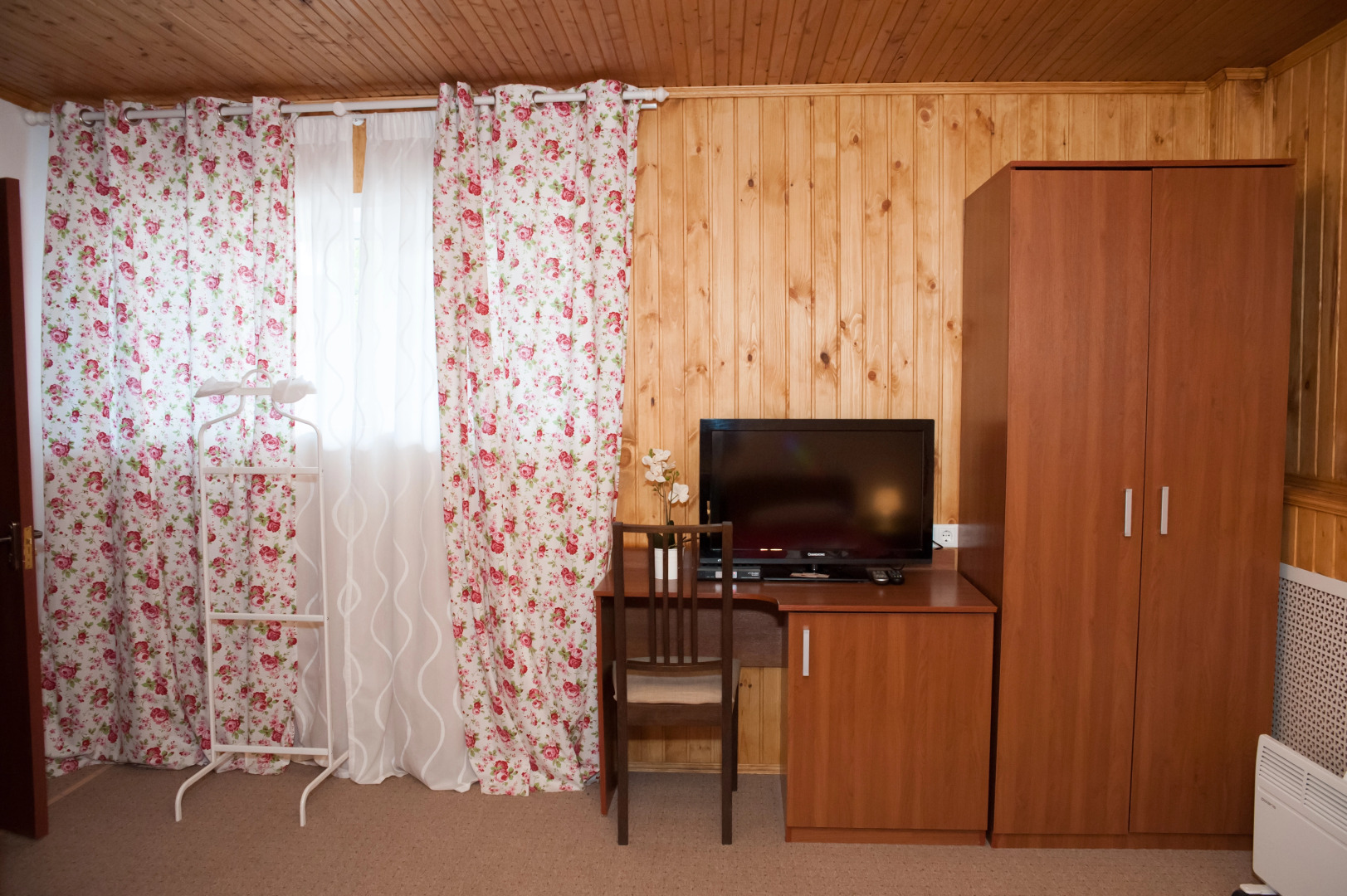 Отель Сказка