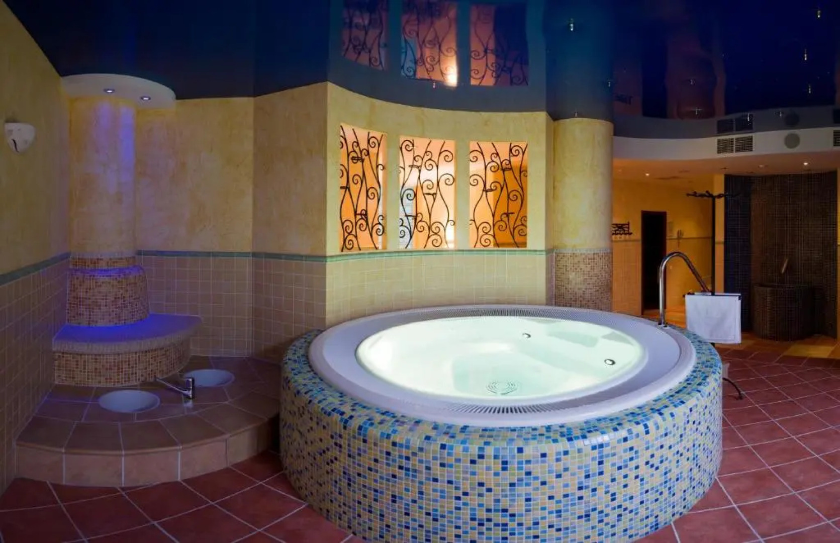 Отель Величъ Country Club