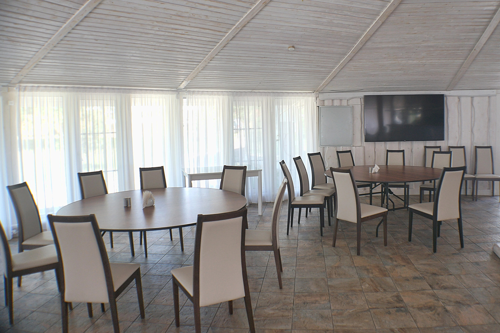 Отель Парк Прибрежный Ярбург