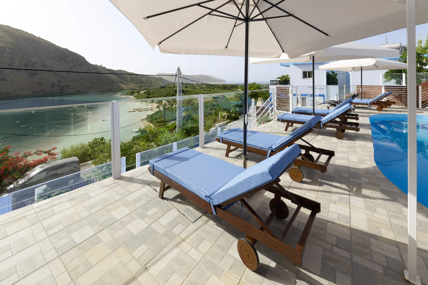 Отель Lake View Suites