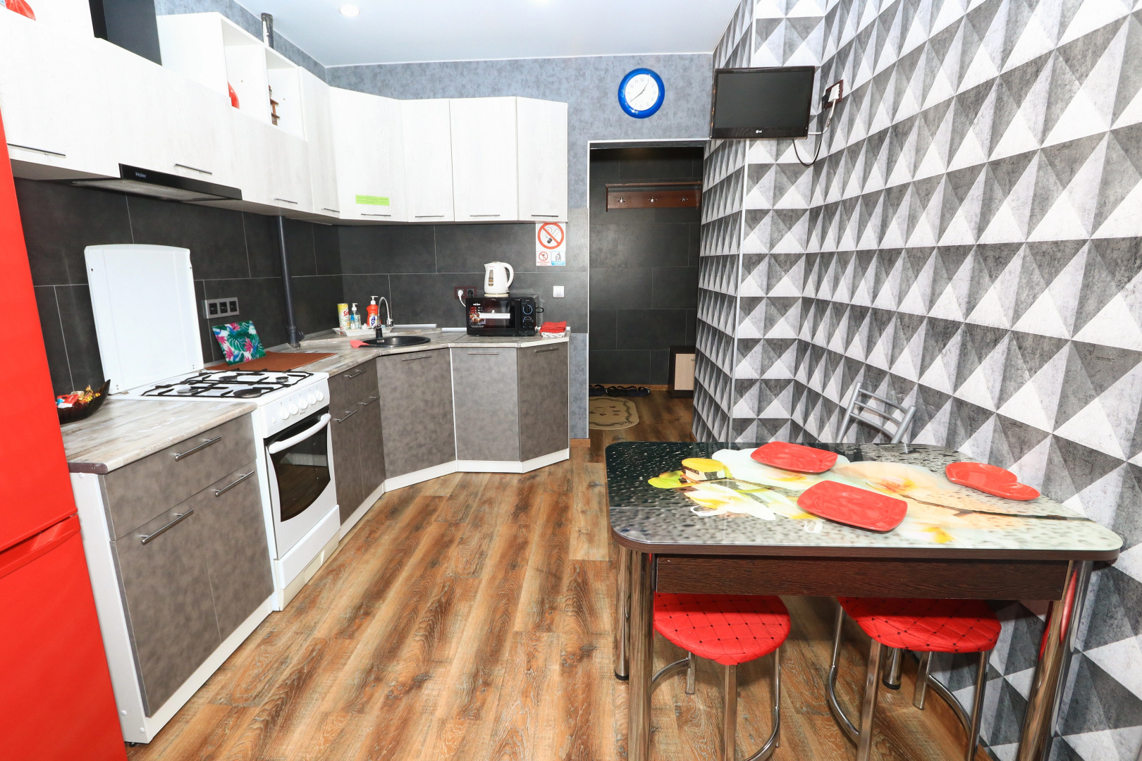 Апартаменты Кедровая 8