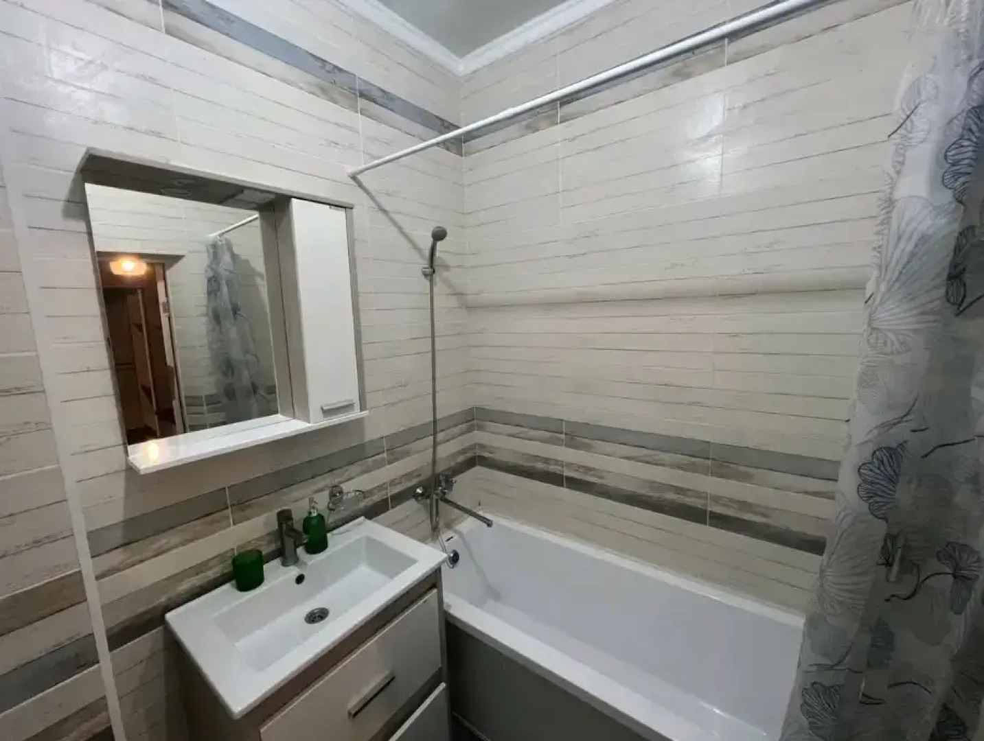 Квартира на Толстого 25