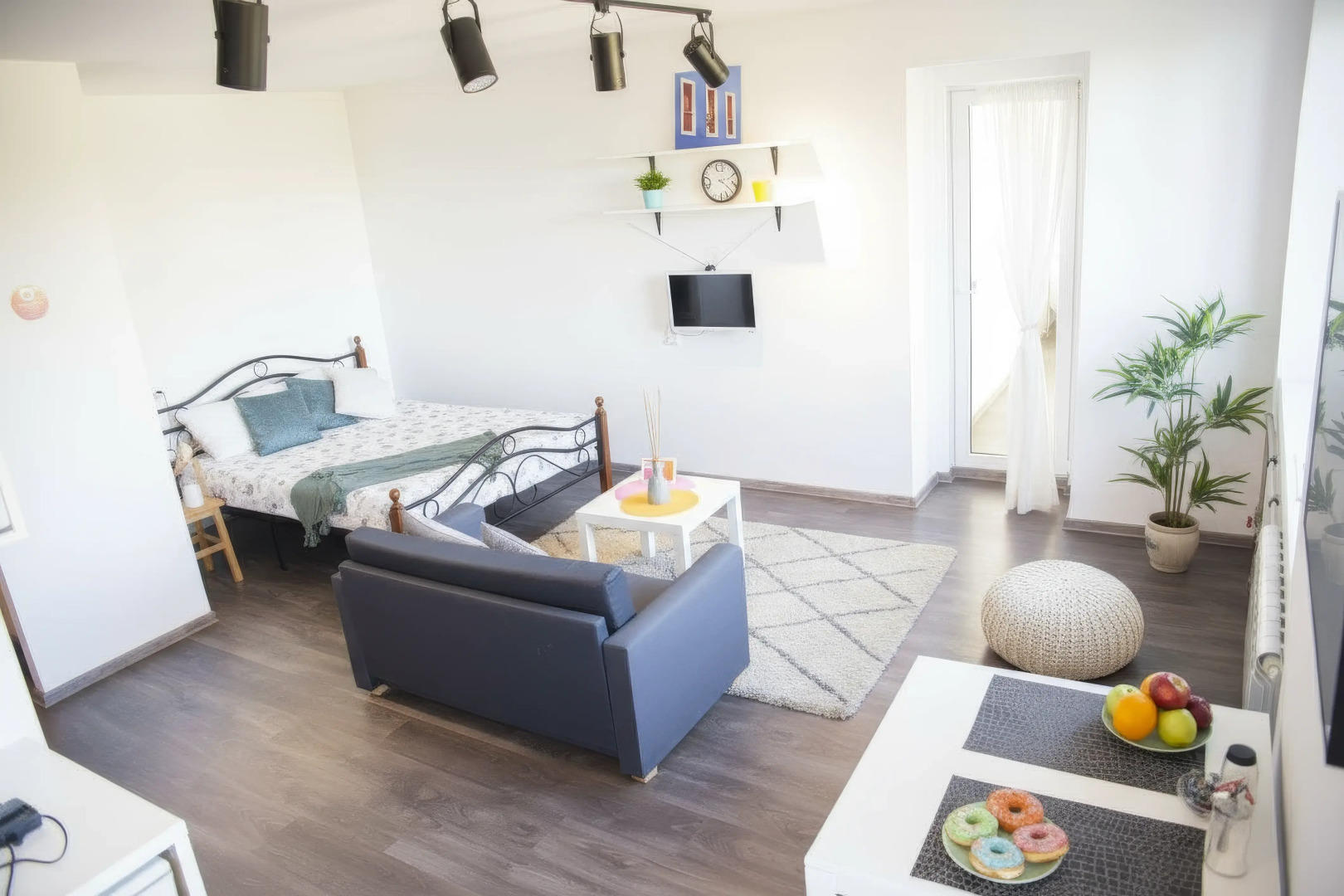 Апартаменты «9 ночей» в центре Петрозаводска Герцена 31а