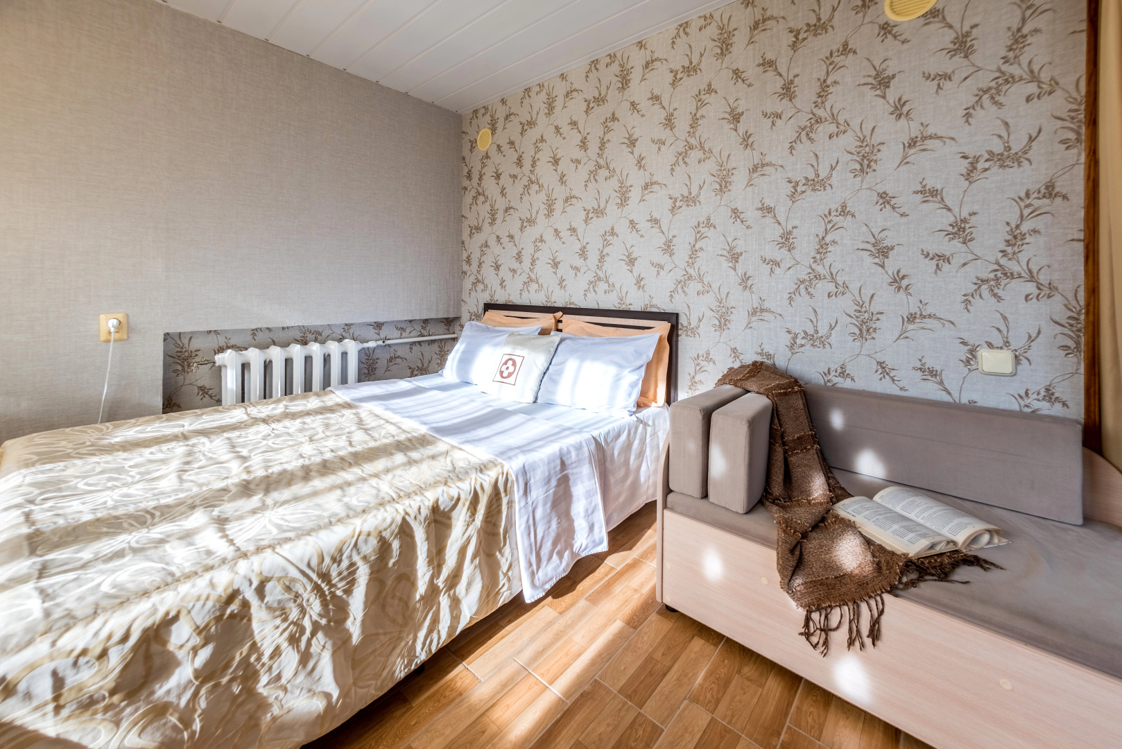 Апартаменты Констиаль Семейные 2 комнаты у ж/д вокзала