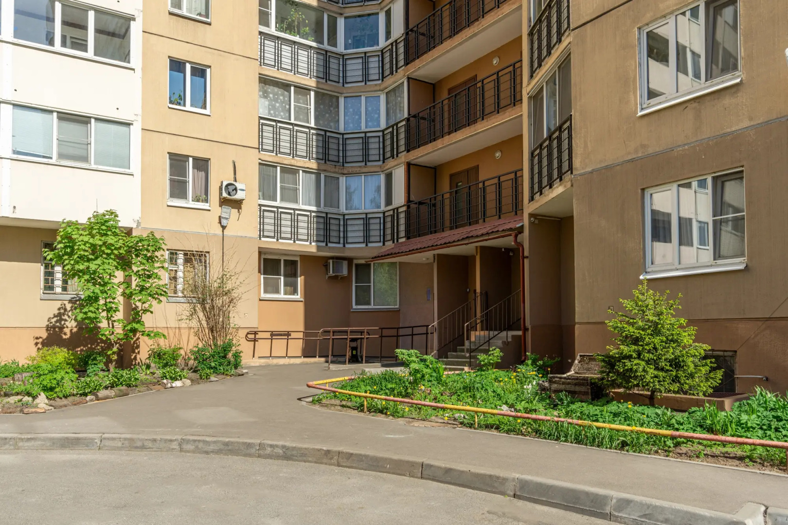 Квартира с балконом у госпиталя ветеранов