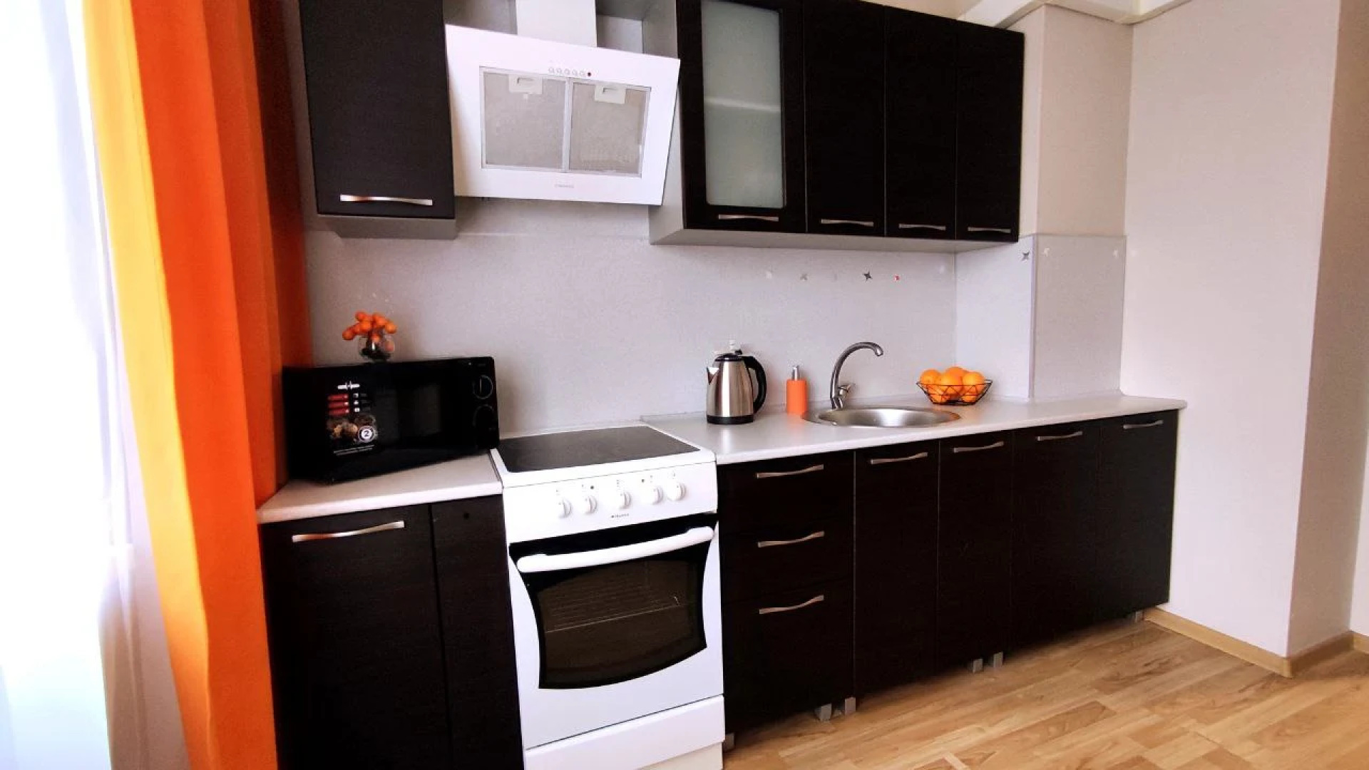 Апартаменты Двухкомнатные Татьянин Дом для 6 гостей у Ерофей Арены