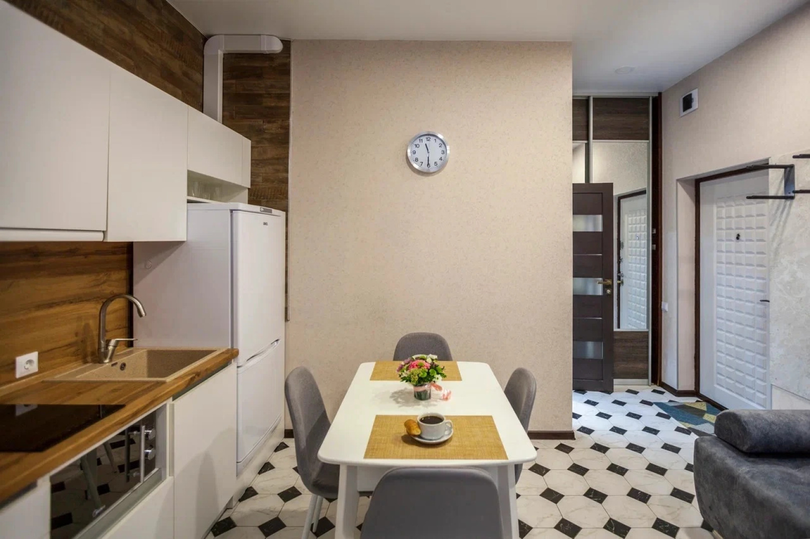 Апартаменты More Rooms на Эстонской 88/11