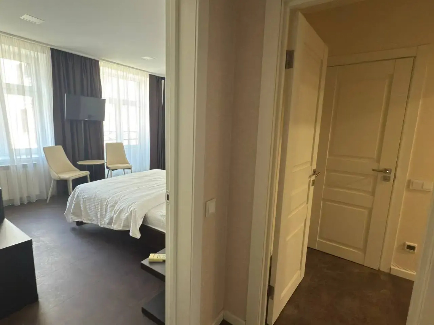 Апартаменты Deluxe c двумя спальнями и сан. узлами на Баумана ApartKazan