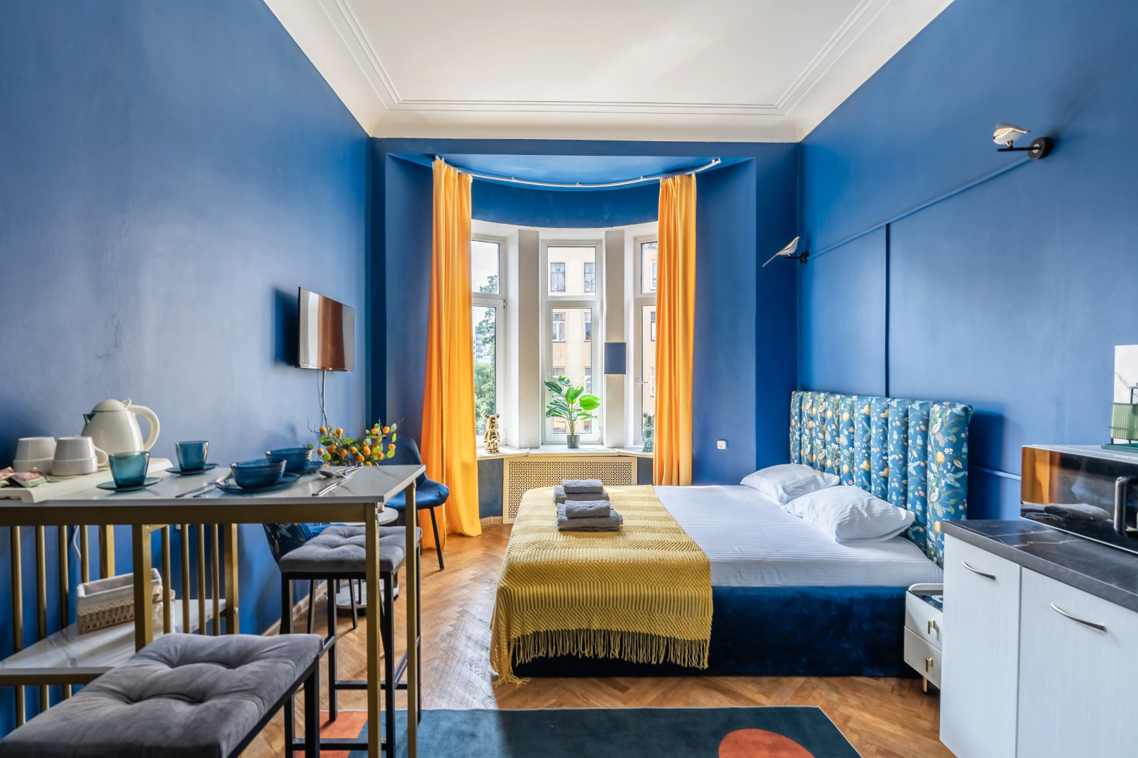 Апартаменты ВО 14/65 Синий свет