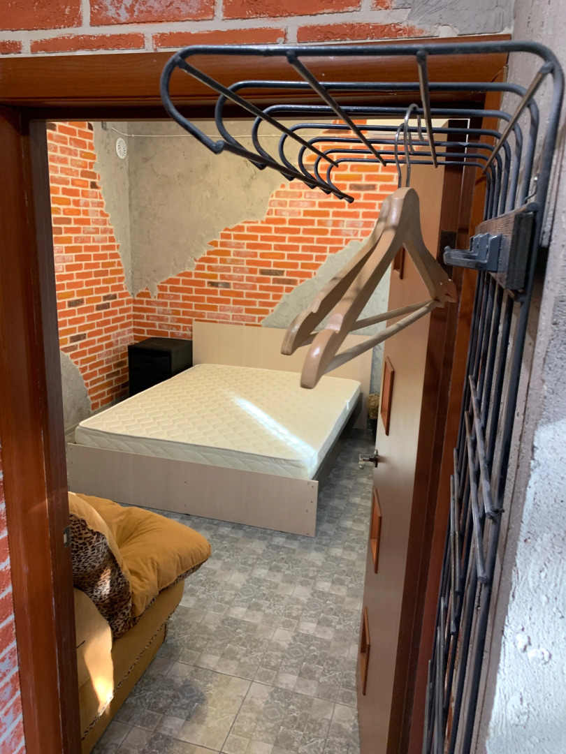 Апартаменты Статус на Кирова 10 в Ялте 1