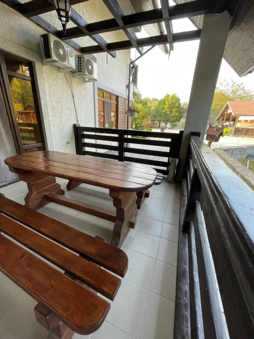 Отель Каштан