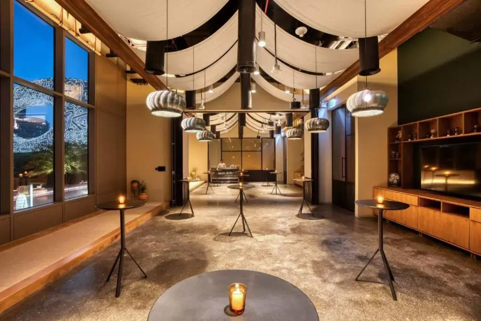 Отель 25hours Hotel Dubai One Central