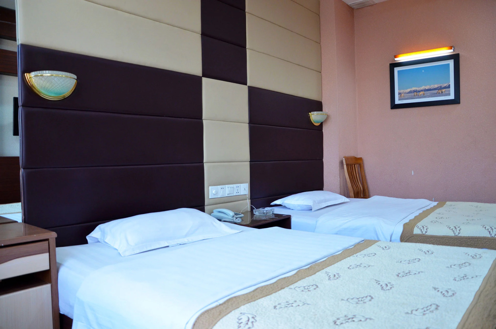 Отель 50100 Hotel & Restaurant