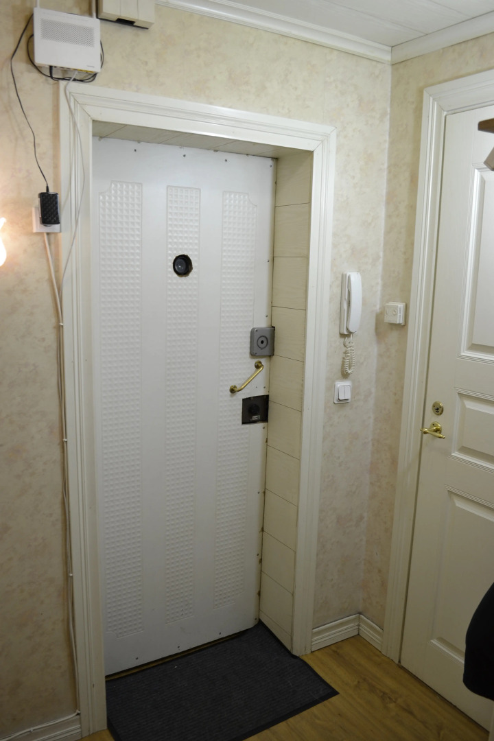 Квартира двухкомнатная с сауной лифтом и балконом