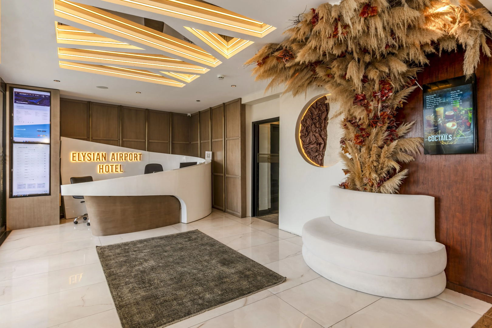 Hotel Elysian Airport