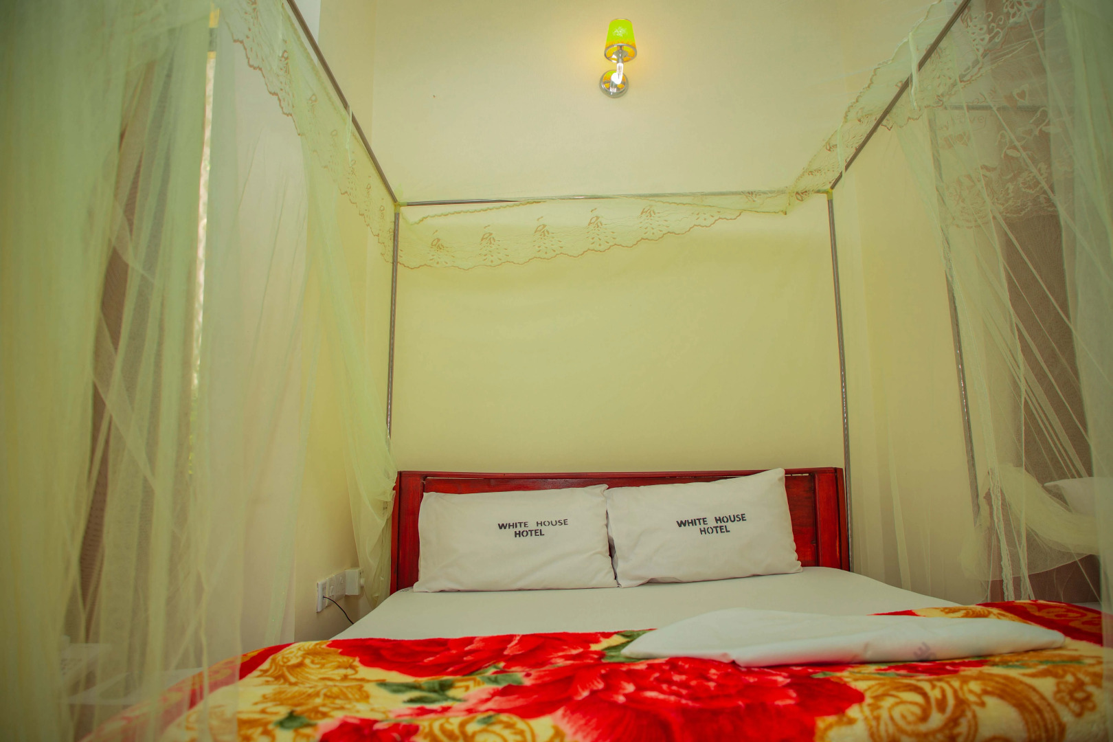 Отель Kilimanjaro White House