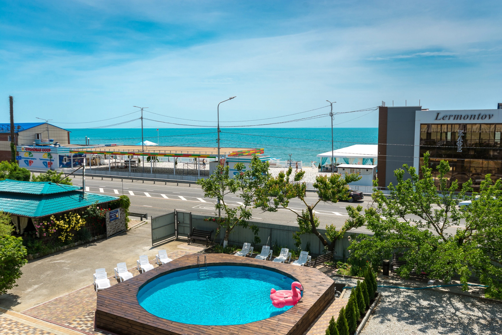 Курортный отель Лазурный берег
