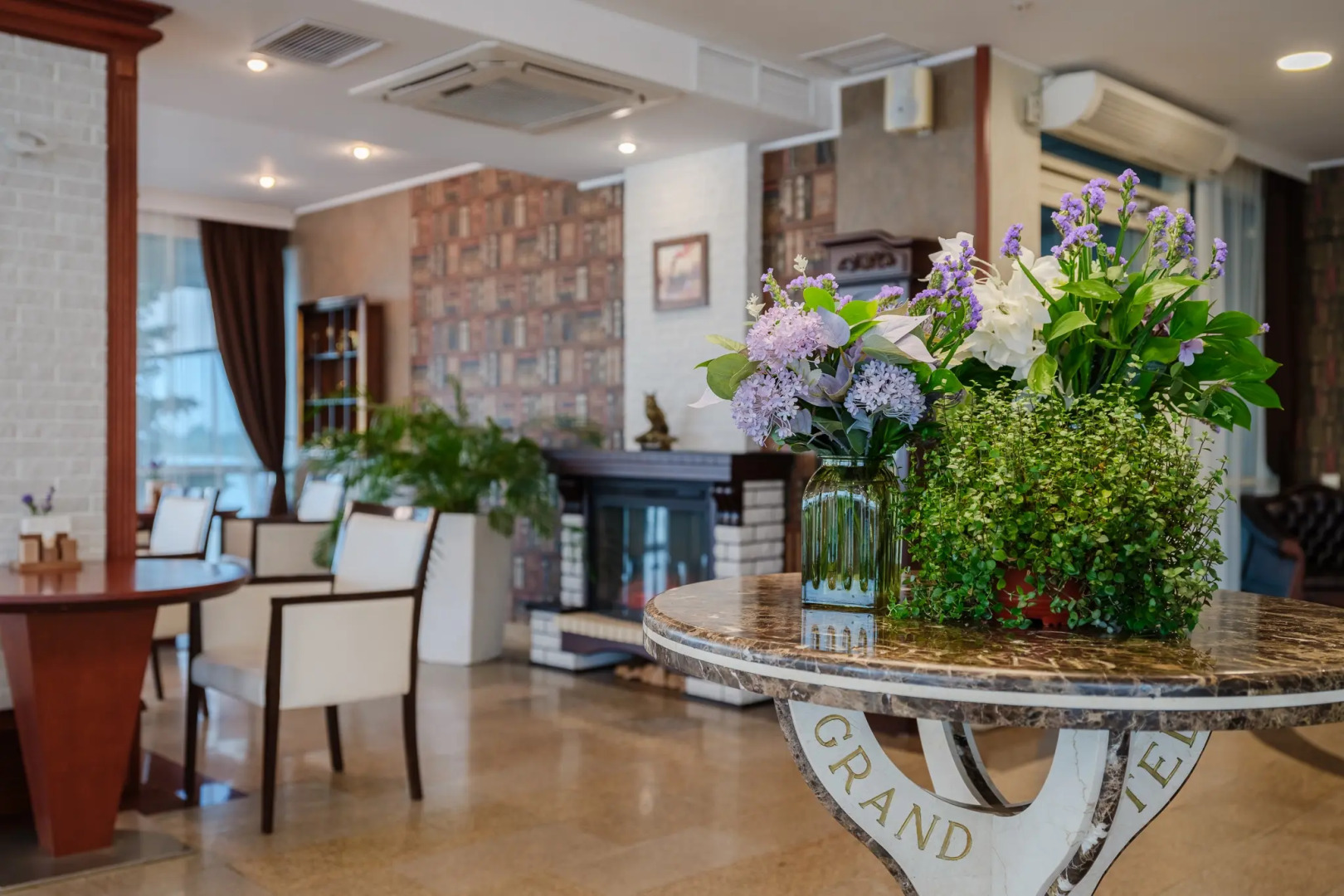 Отель Маринс Гранд Астрахань