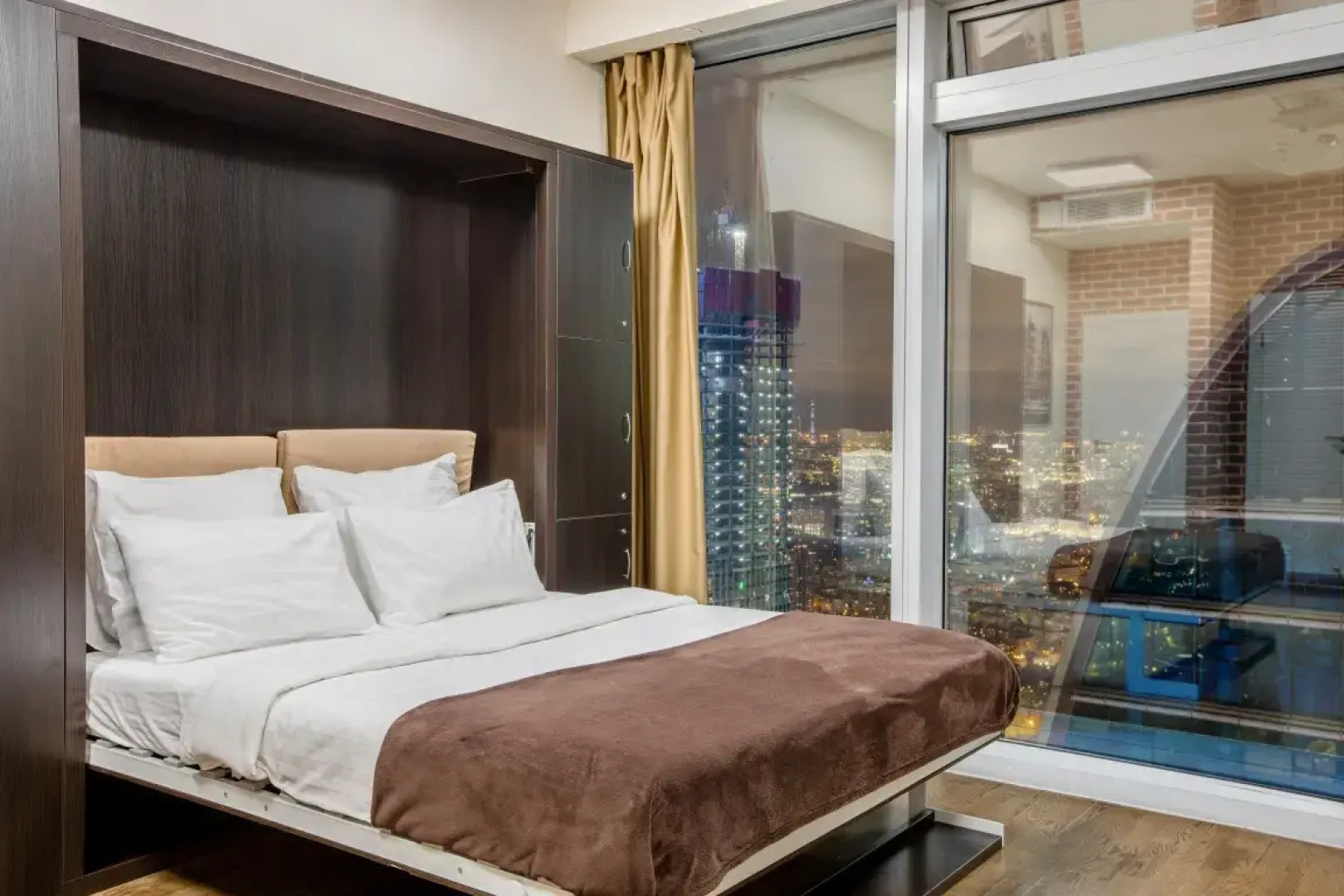 Rockmond 60 Junior Suite