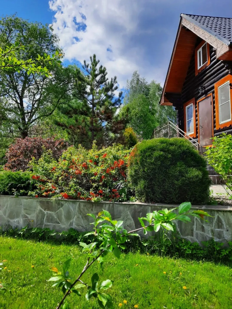 Частный дом коттедж с пятью комфортабельными спальнями