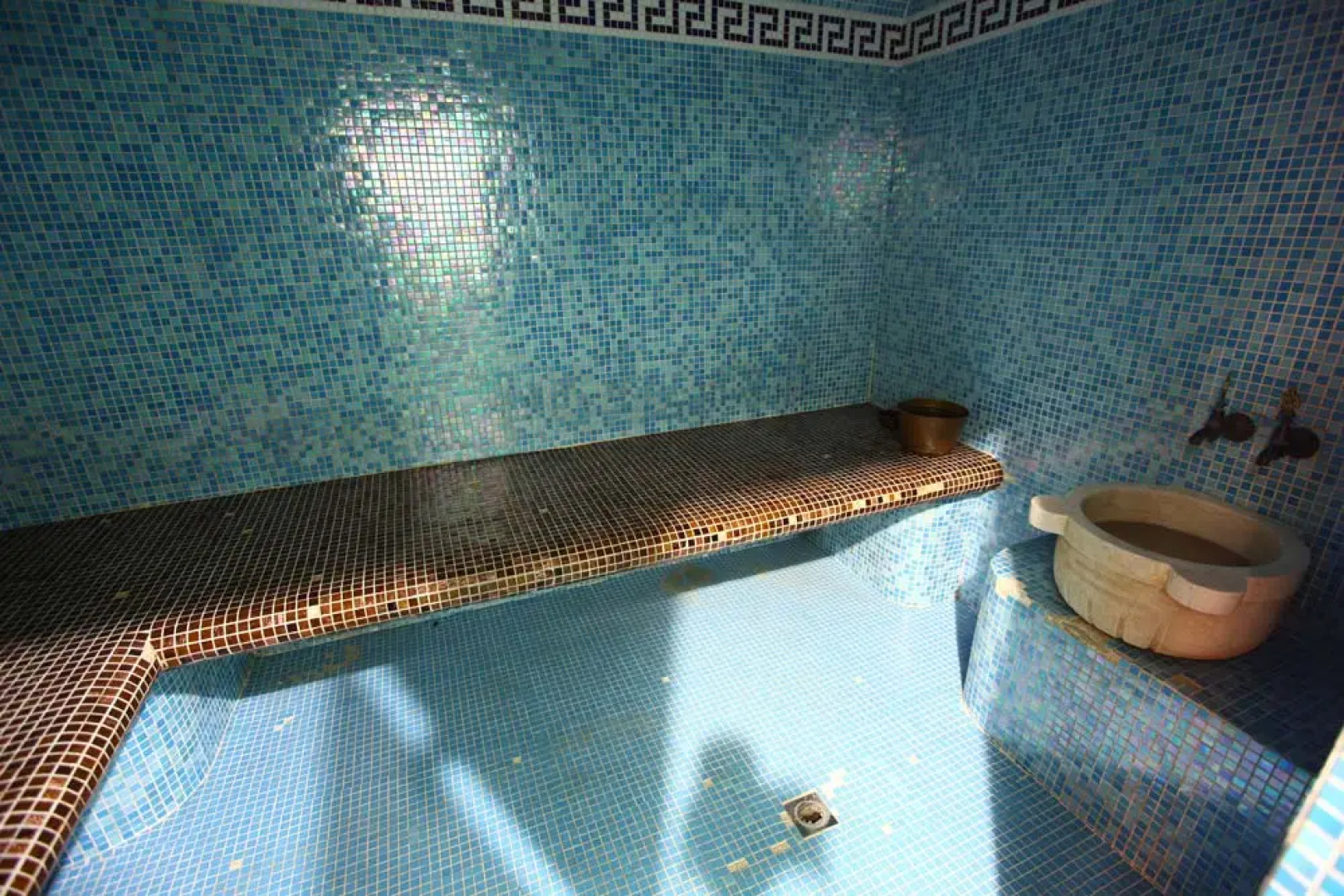 Отель Gold Mais