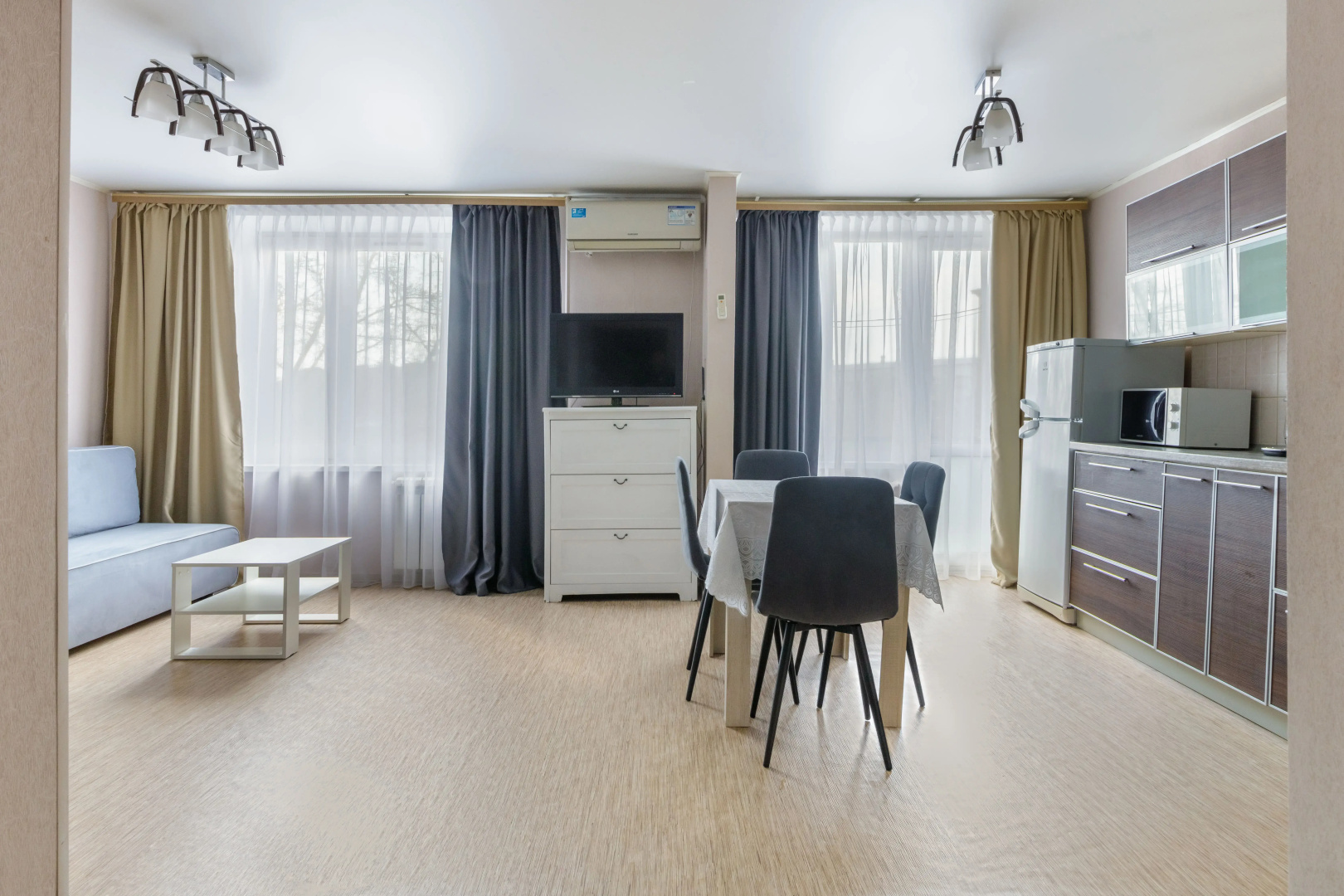 Апартаменты ApartLux Песчаная 6(2)