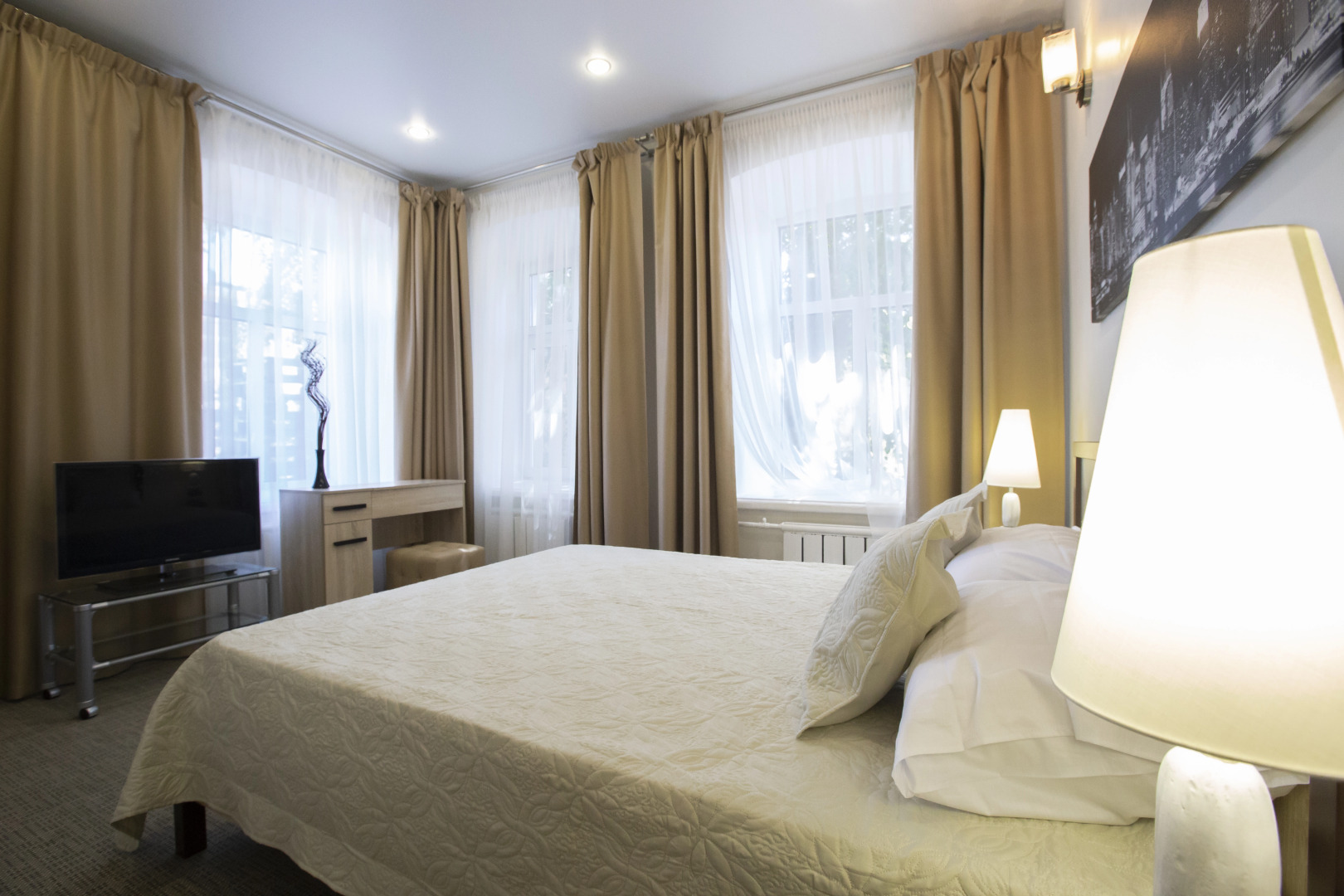 Отель Артхофф