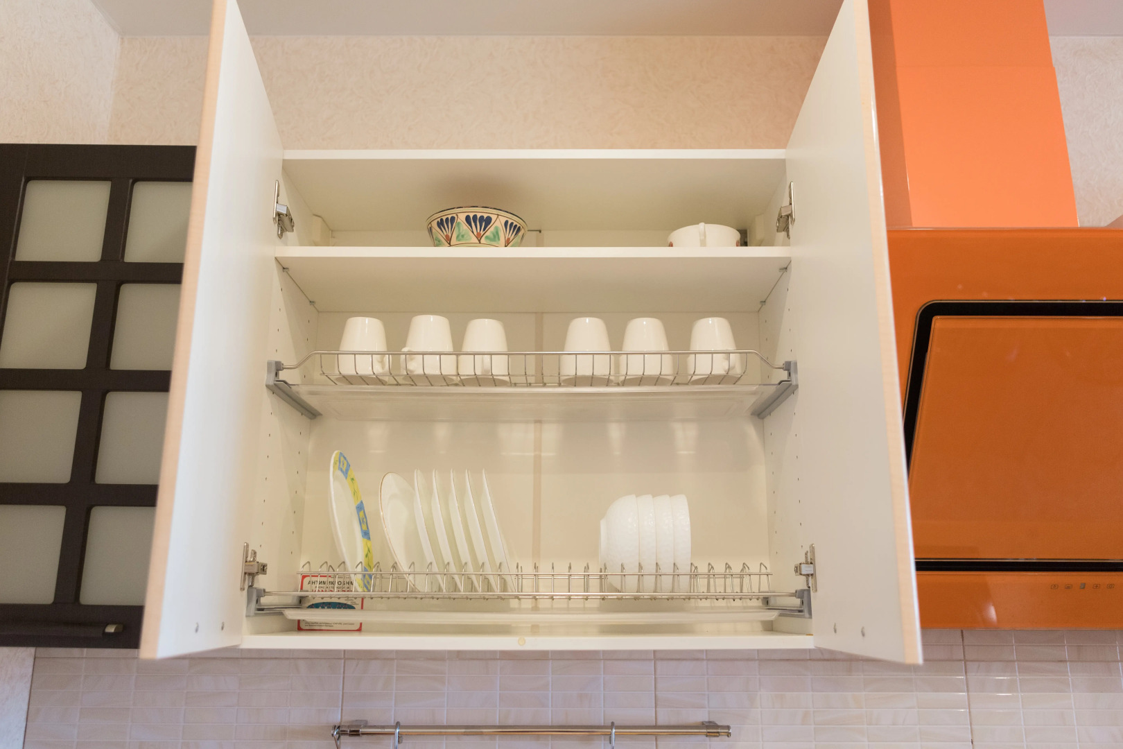 Bulvar 60-Letiya Pobedyi 10 Apartments