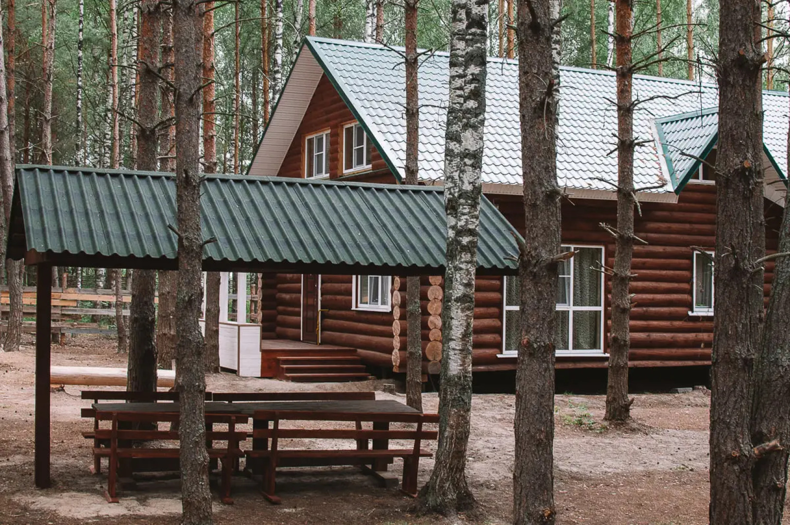 Частный дом в лесу у реки Пра на первой береговой линии