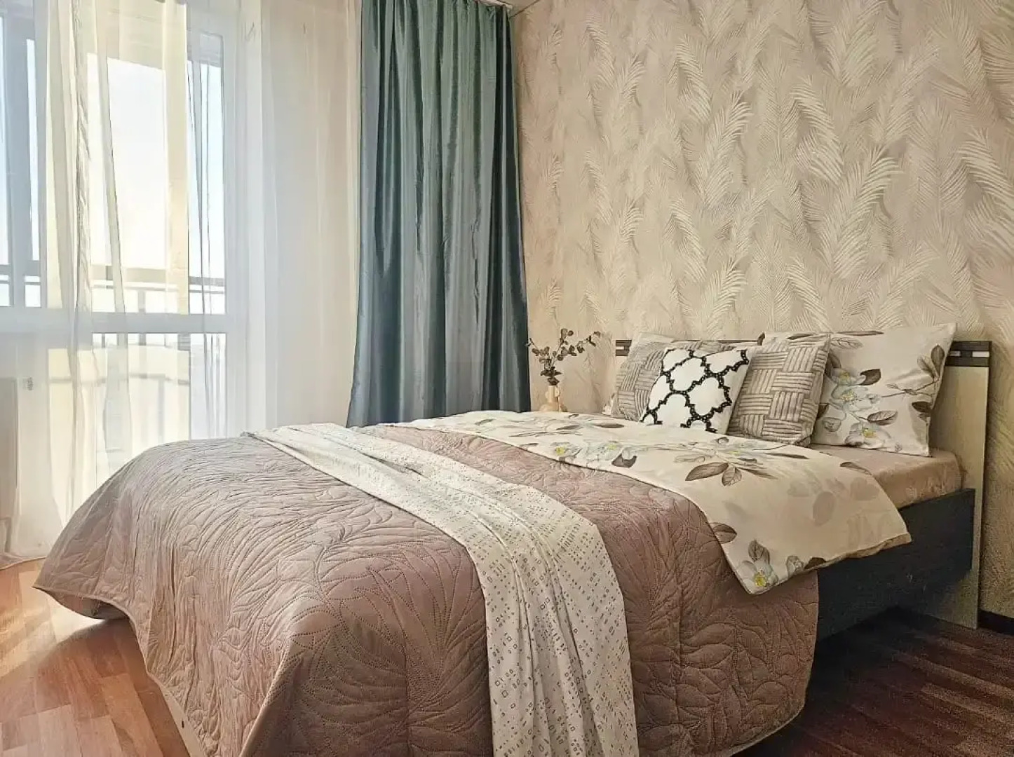 Квартира Авик